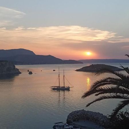 Villa Dina Apartments Almirida Eksteriør billede