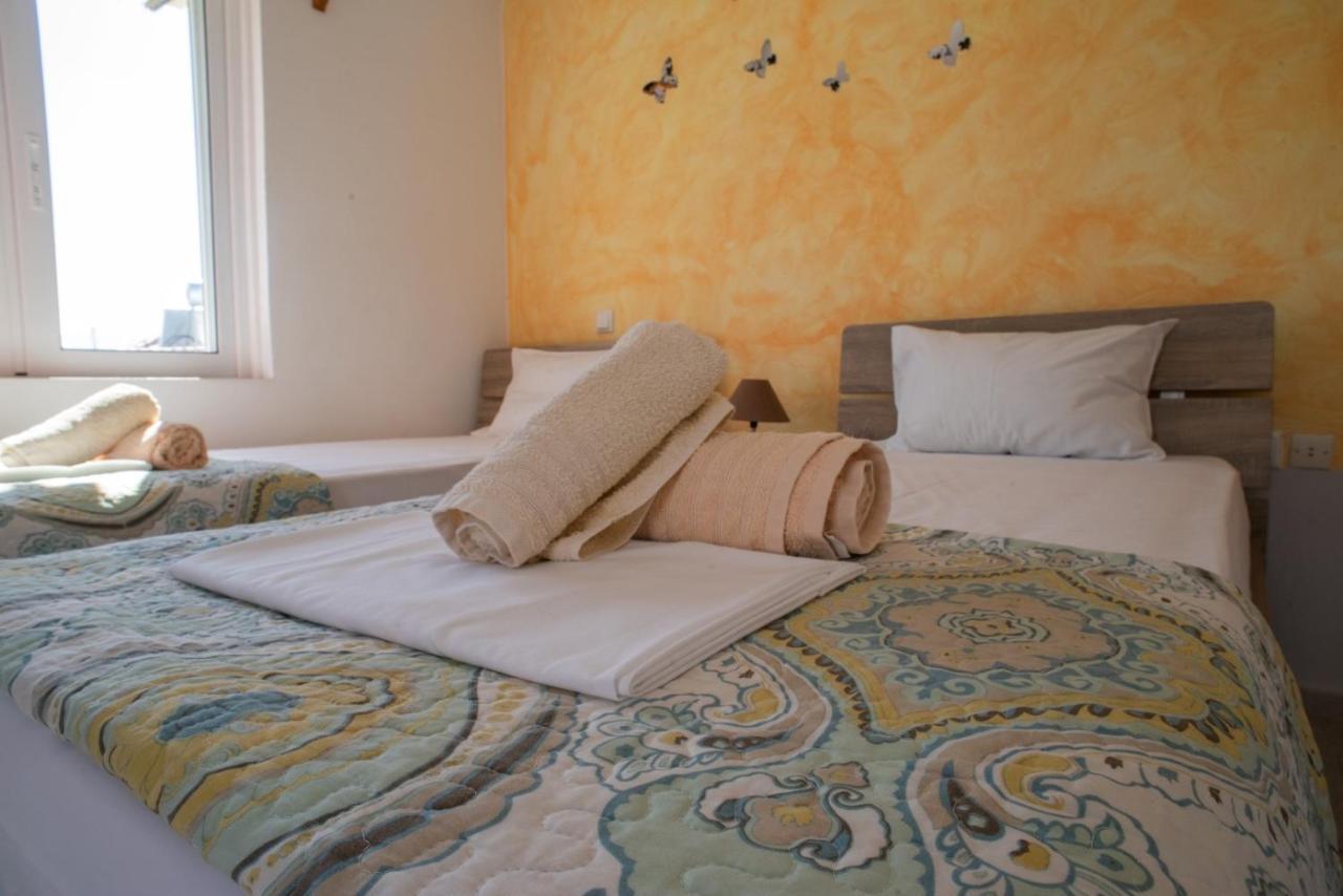 Villa Dina Apartments Almirida Eksteriør billede