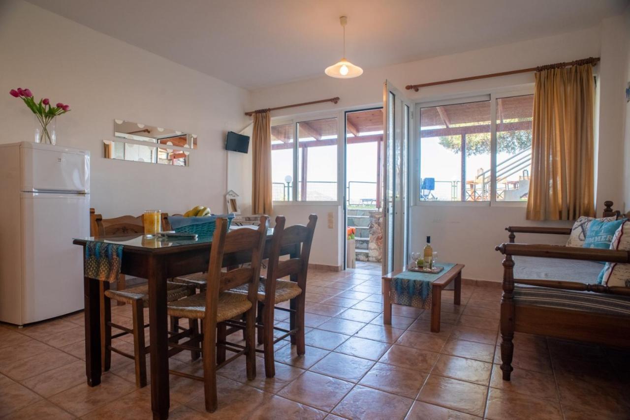 Villa Dina Apartments Almirida Eksteriør billede